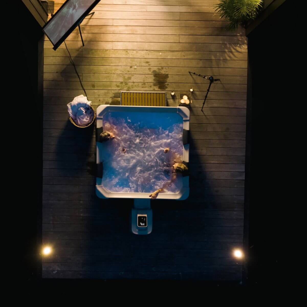 MSPA Frame Series - OSLO 2-6 Person Inflatable Hot Tub Spa w OLED Touch Screen & Hydro Jet Massage