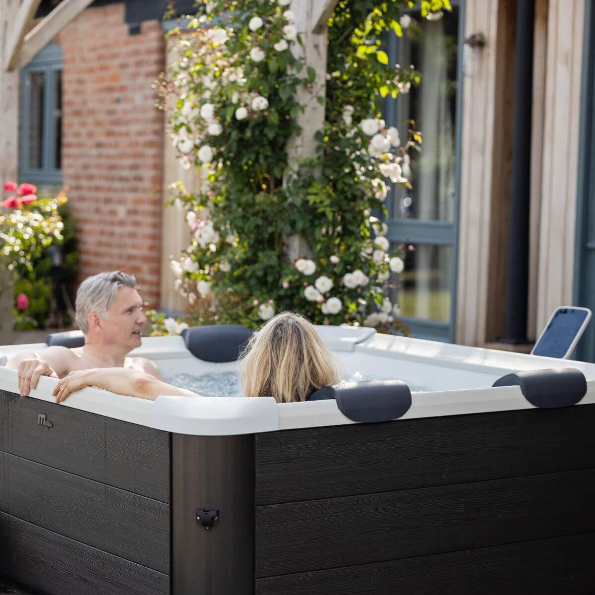 MSPA Frame Series - OSLO 2-6 Person Inflatable Hot Tub Spa w OLED Touch Screen & Hydro Jet Massage