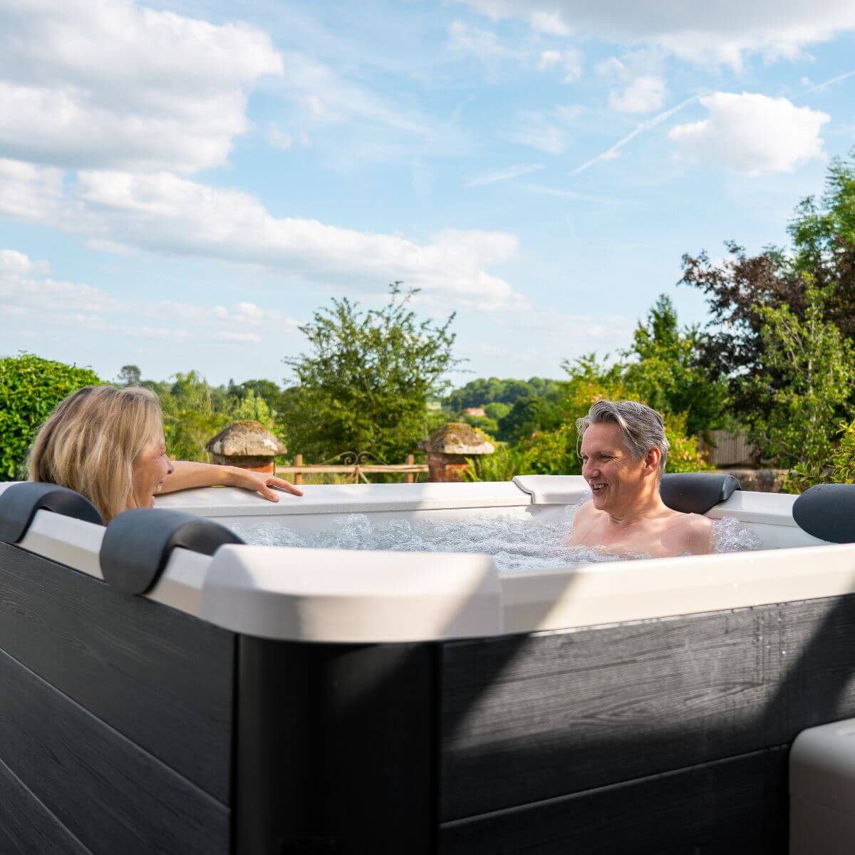 MSPA Frame Series - OSLO 2-6 Person Inflatable Hot Tub Spa w OLED Touch Screen & Hydro Jet Massage